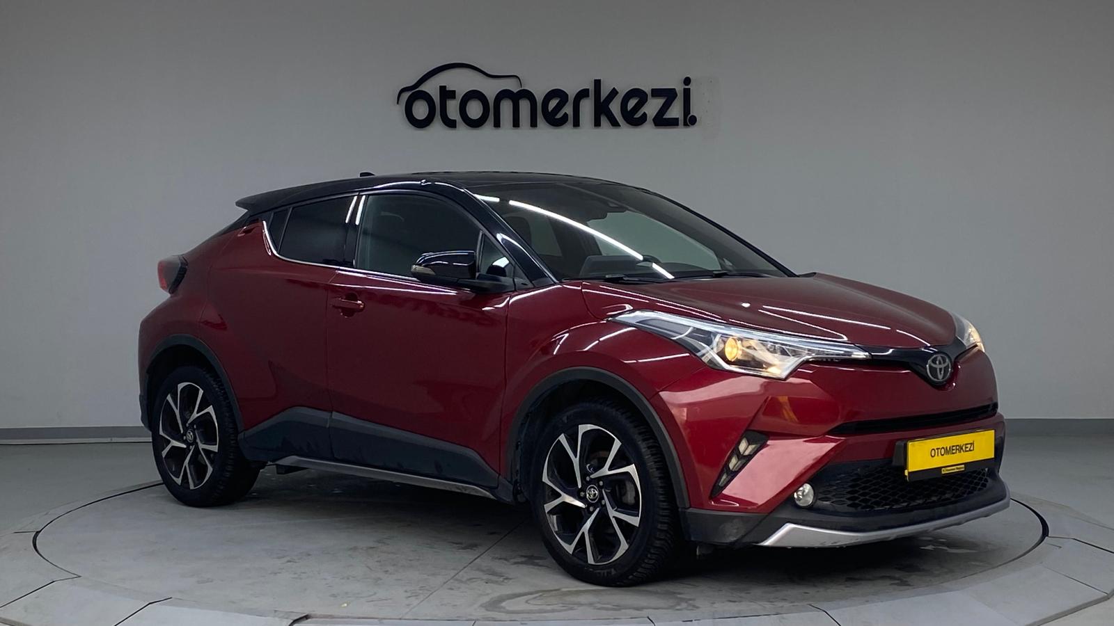 TOYOTA C-HR 5